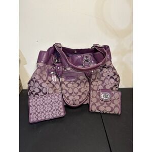Coach Authentic Berry Purple Shoulder Bag With 2 Matching Wallets  Very Nice